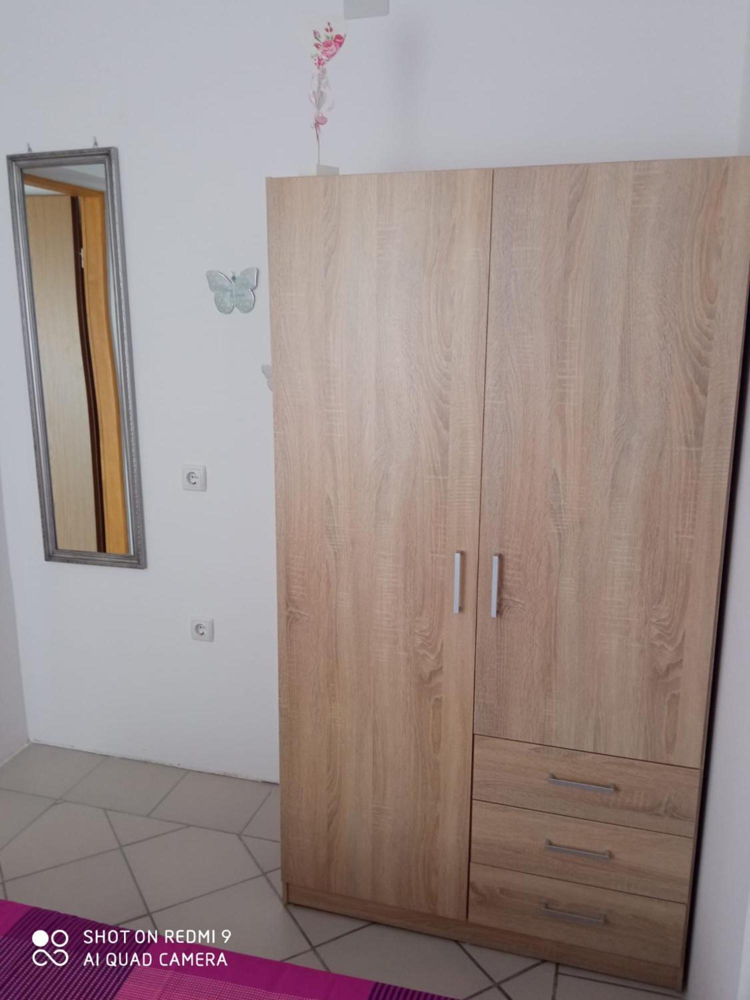 Apartments Max Vir Pokój zdjęcie
