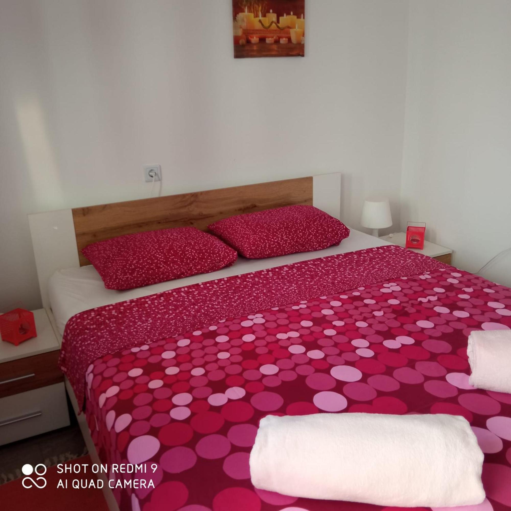 Apartments Max Vir Zewnętrze zdjęcie