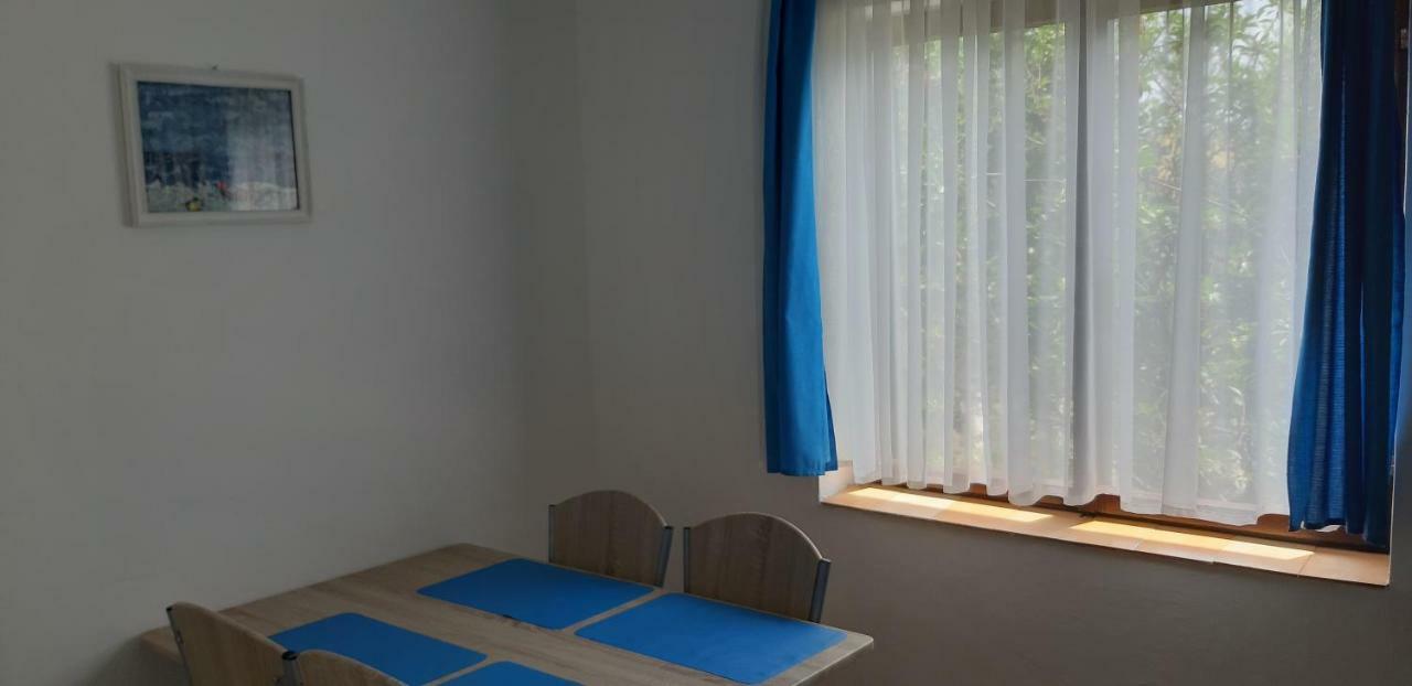 Apartments Max Vir Zewnętrze zdjęcie