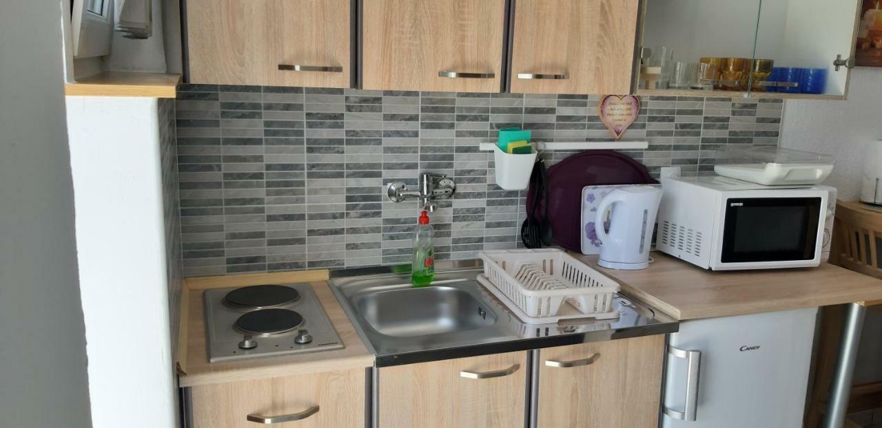 Apartments Max Vir Zewnętrze zdjęcie